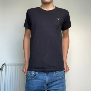 GANT t-shirt - Gant f-shirt | Skick: 8/10 | Size 146-152 | Hör av dig vid minsta fråga. //CDL