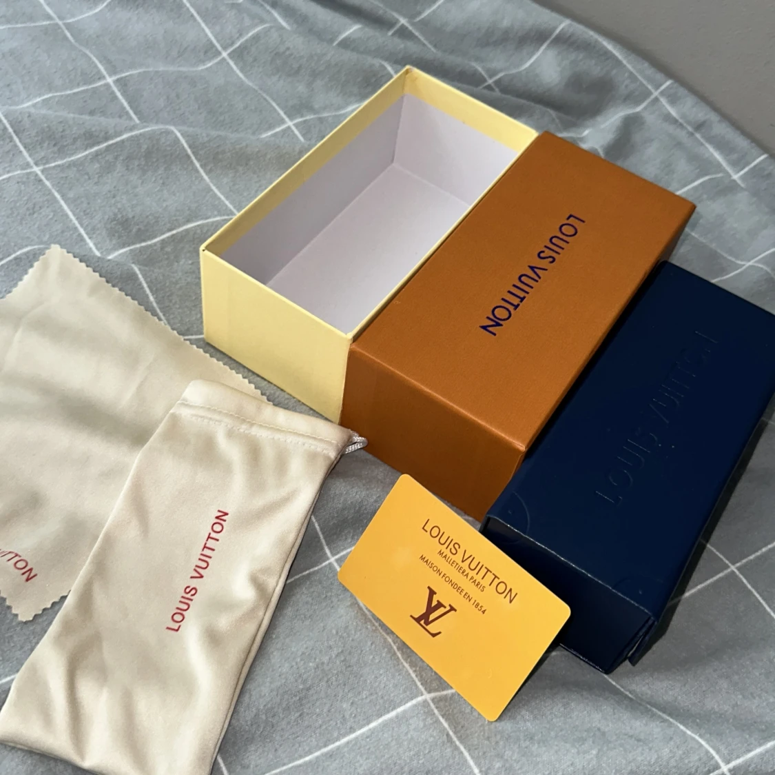 Svarta Louis Vuitton solglasögon - 2