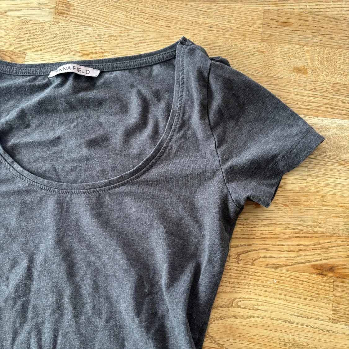 Mörkgrå topp från Anna Field - 2