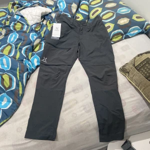 Haglöfs byxor - HELT NY MED PRISLAPP, PASSAR S MÄN 170-175CM 50-60KG 