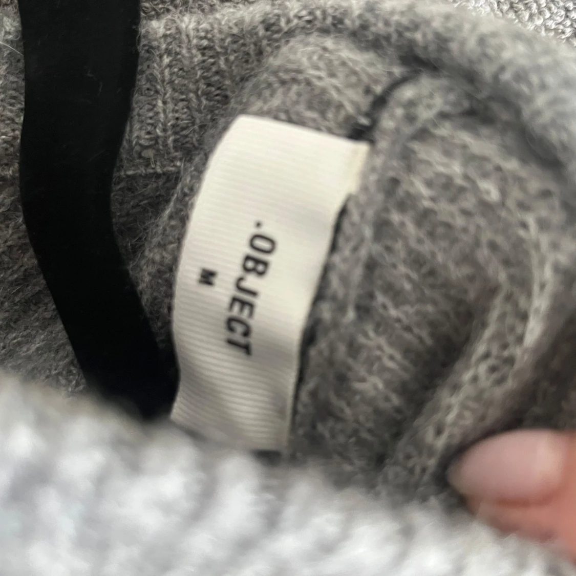 Grå ribbad kofta/ tröja - 2