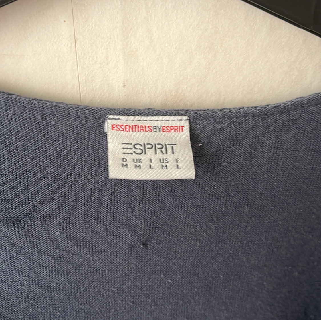 Mörkblå volangtröja  - 2