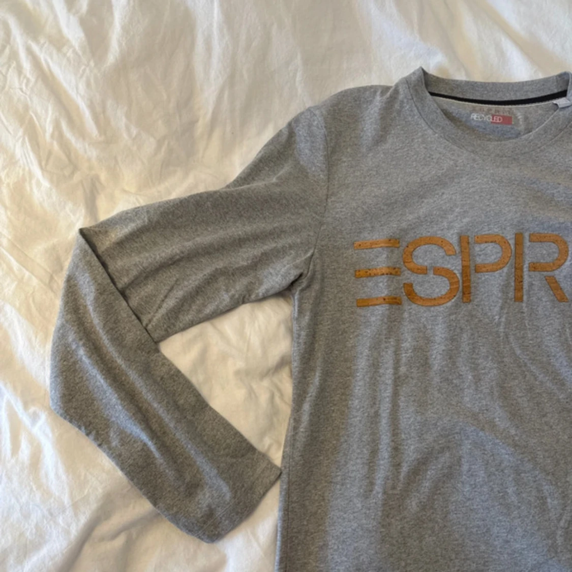 Grå långärmad tröja från Esprit - 1