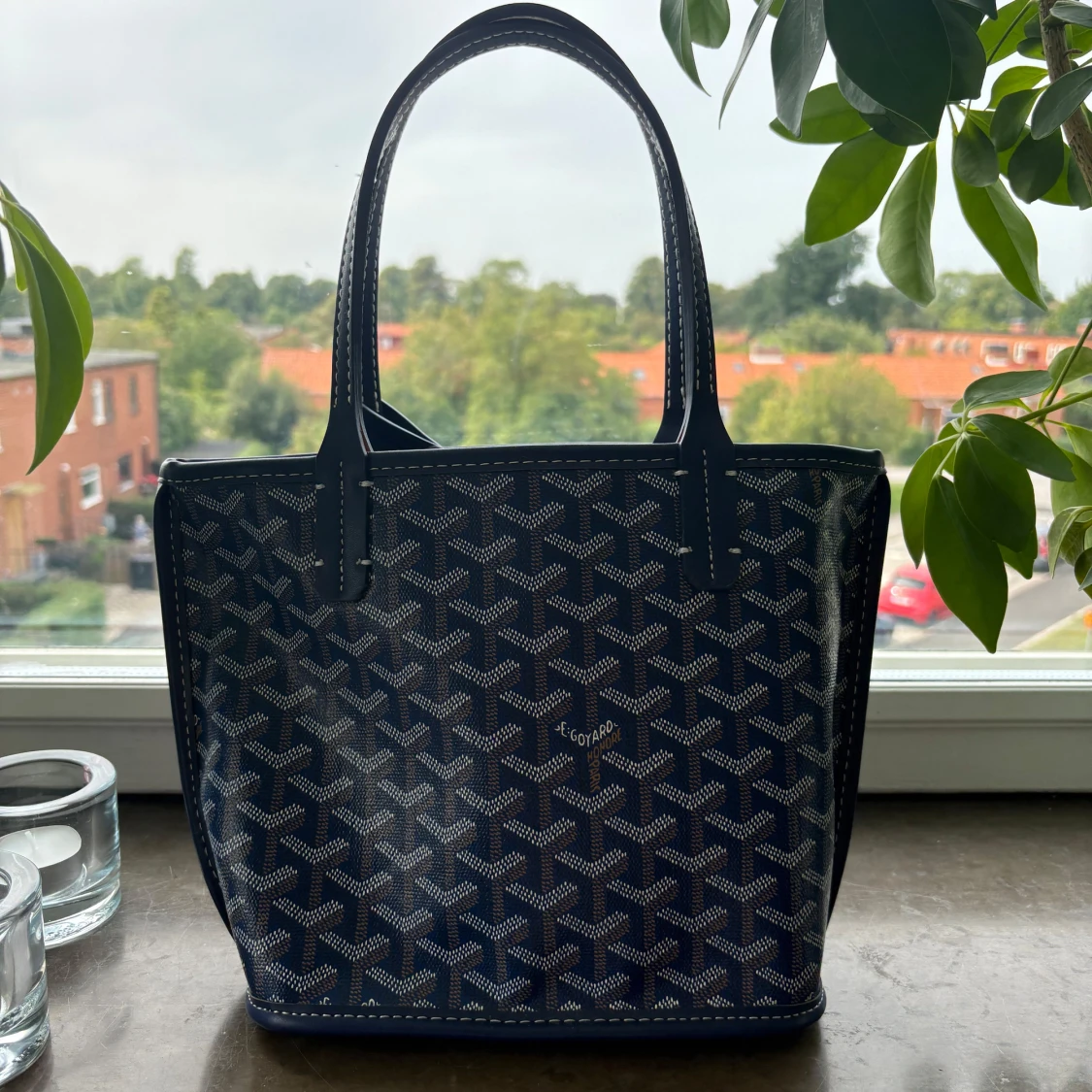 Blå  handväska med mönster - 4