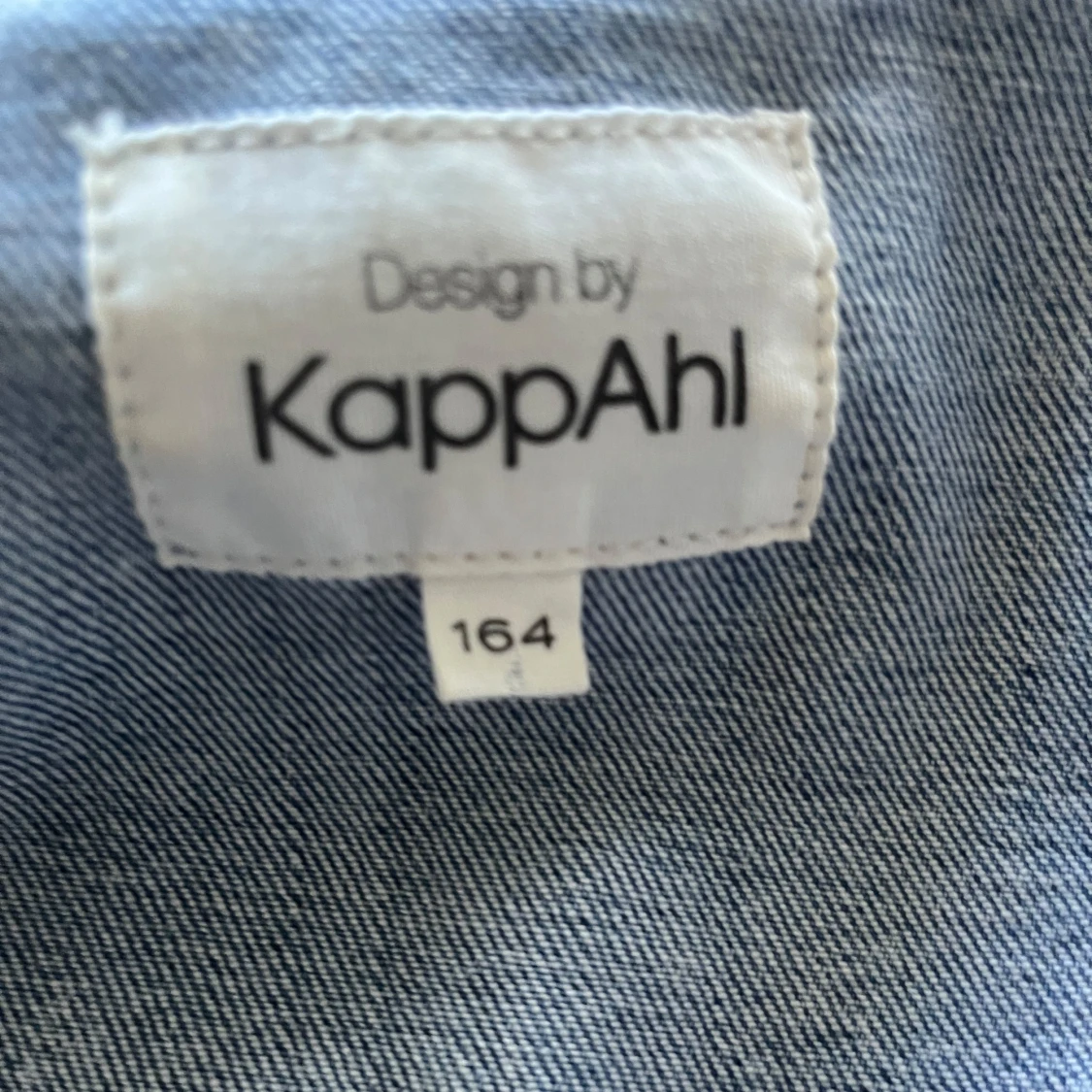 Ljusblå jeansjacka från KappAhl - 2