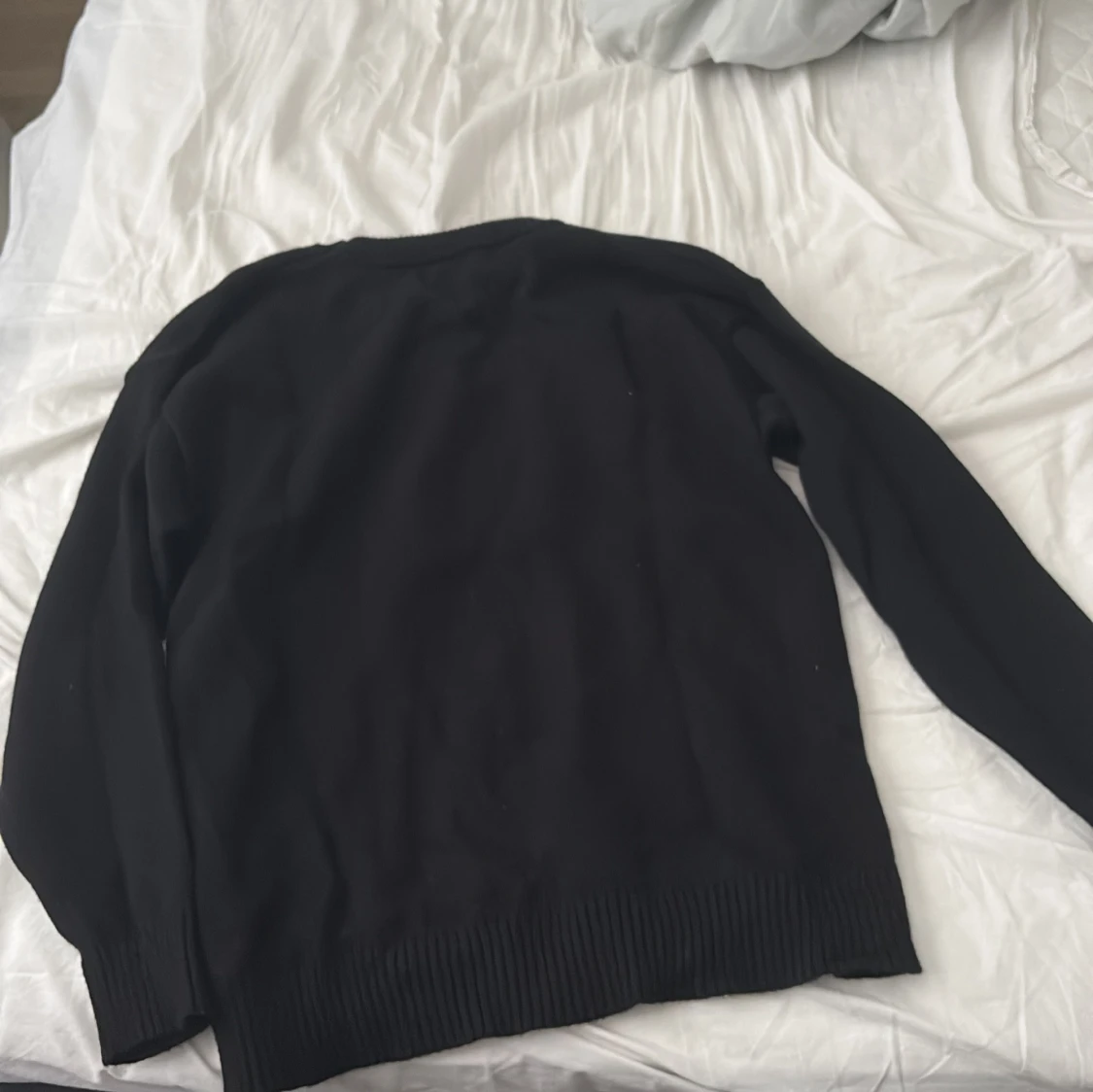 Svart stickad tröja från Ami Paris - 1