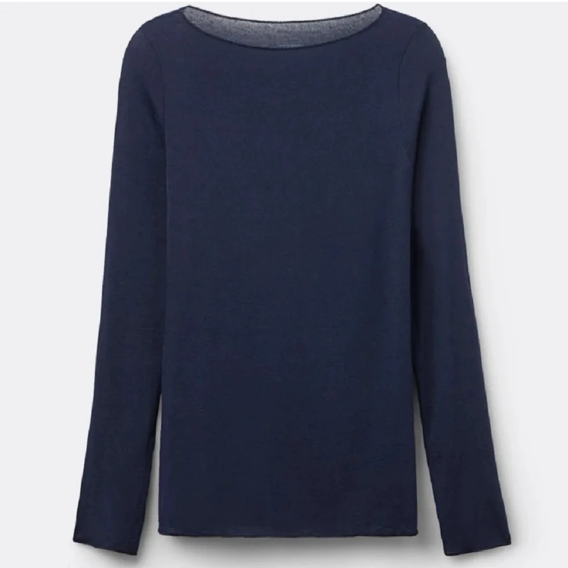 Mörkblå långärmad tröja