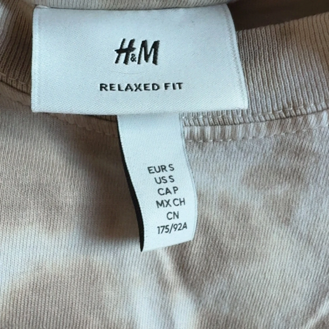 Beige tie-dye t-shirt från H&M S - 2
