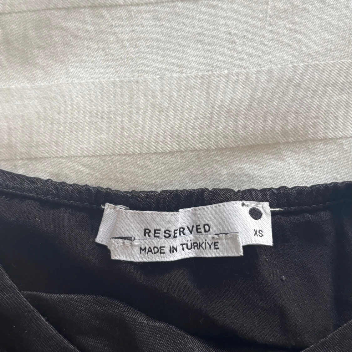 Svart linnetopp från Reserved XS - 2