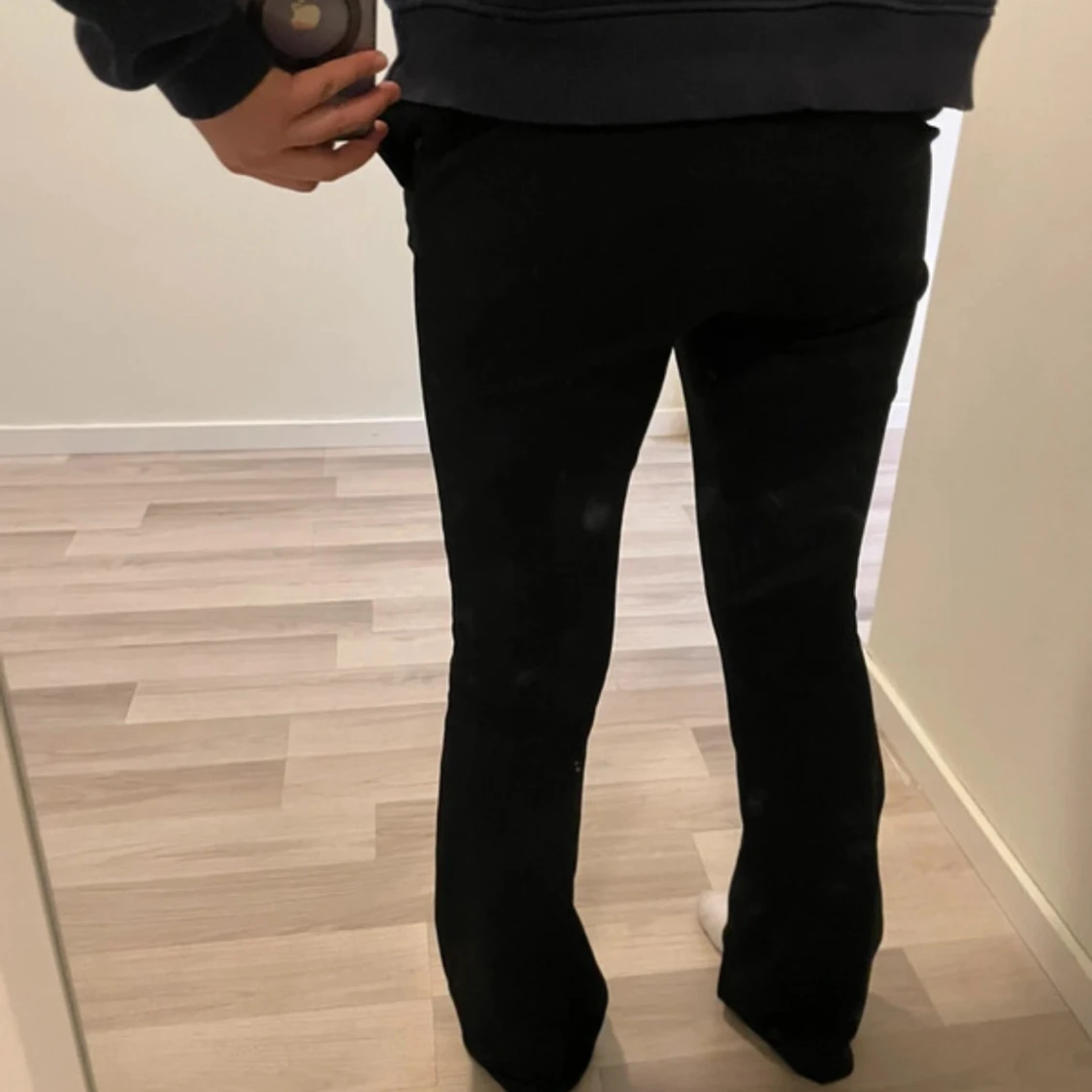 Svarta bootcut byxor - 1