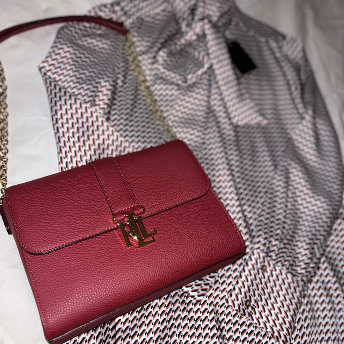 Mörkröd /vinröd axelväska från Ralph Lauren - 4