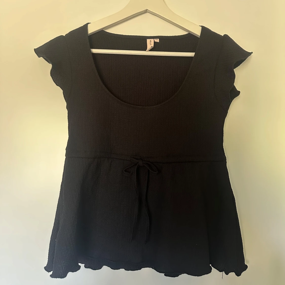 Svart topp från Nelly