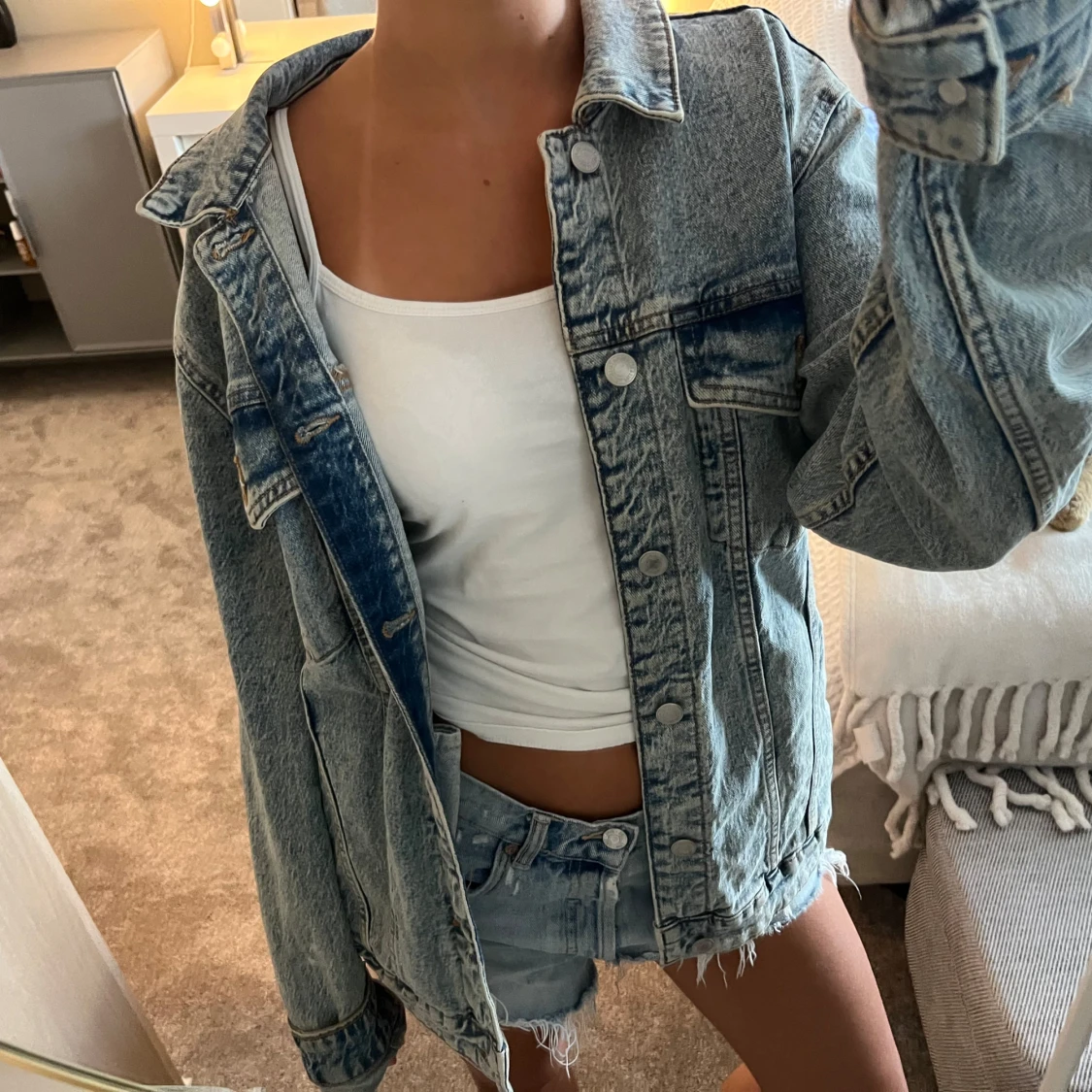 Oversized ljusblå jeansjacka - 2