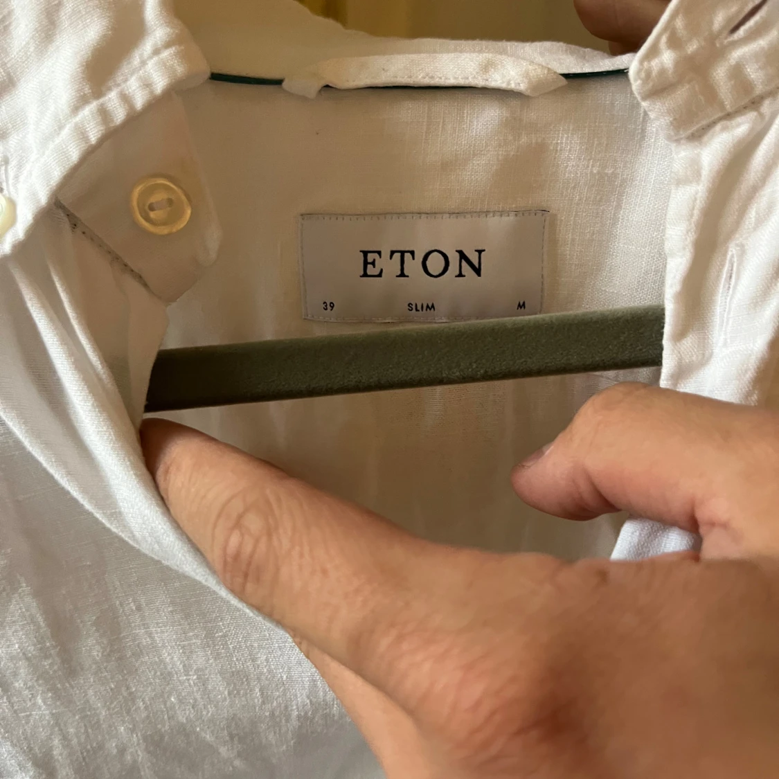 Vit linneskjorta från Eton - 2