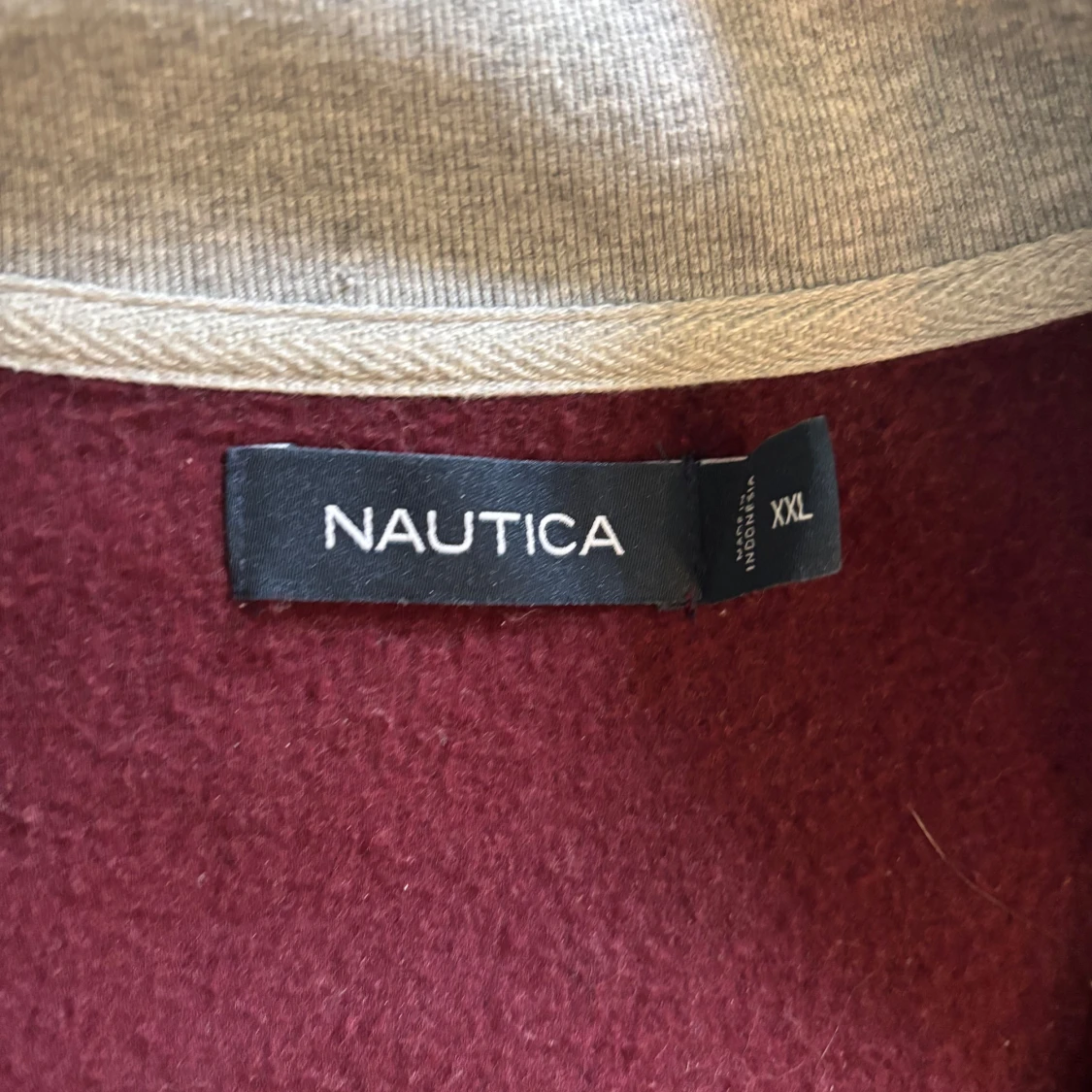 Vinröd fleece-tröja med halv dragkedja från Nautica - 2