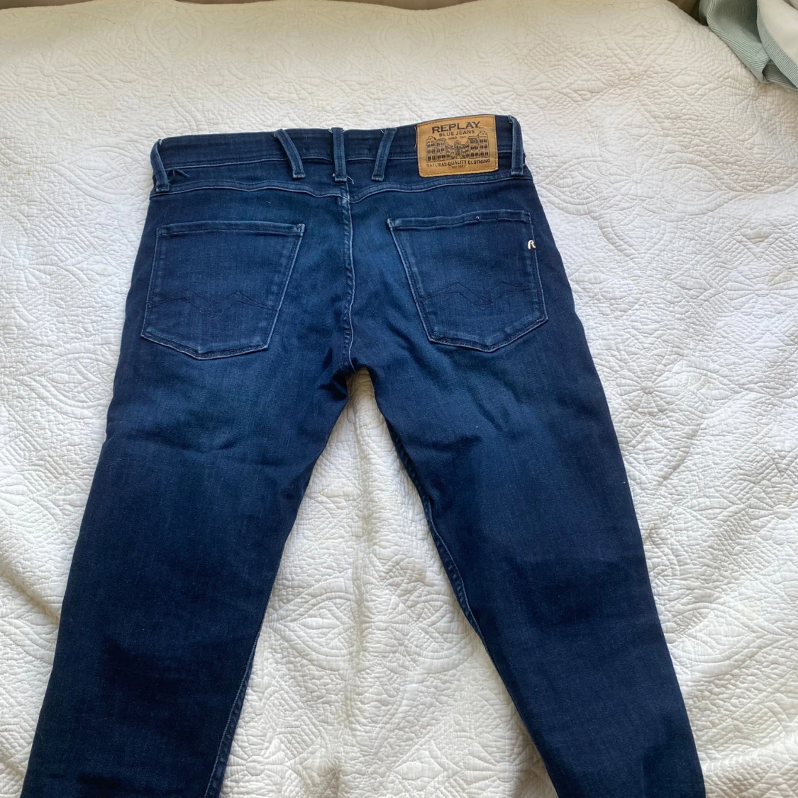 Mörkblå Replay Anbass jeans slim fit W29 L32
