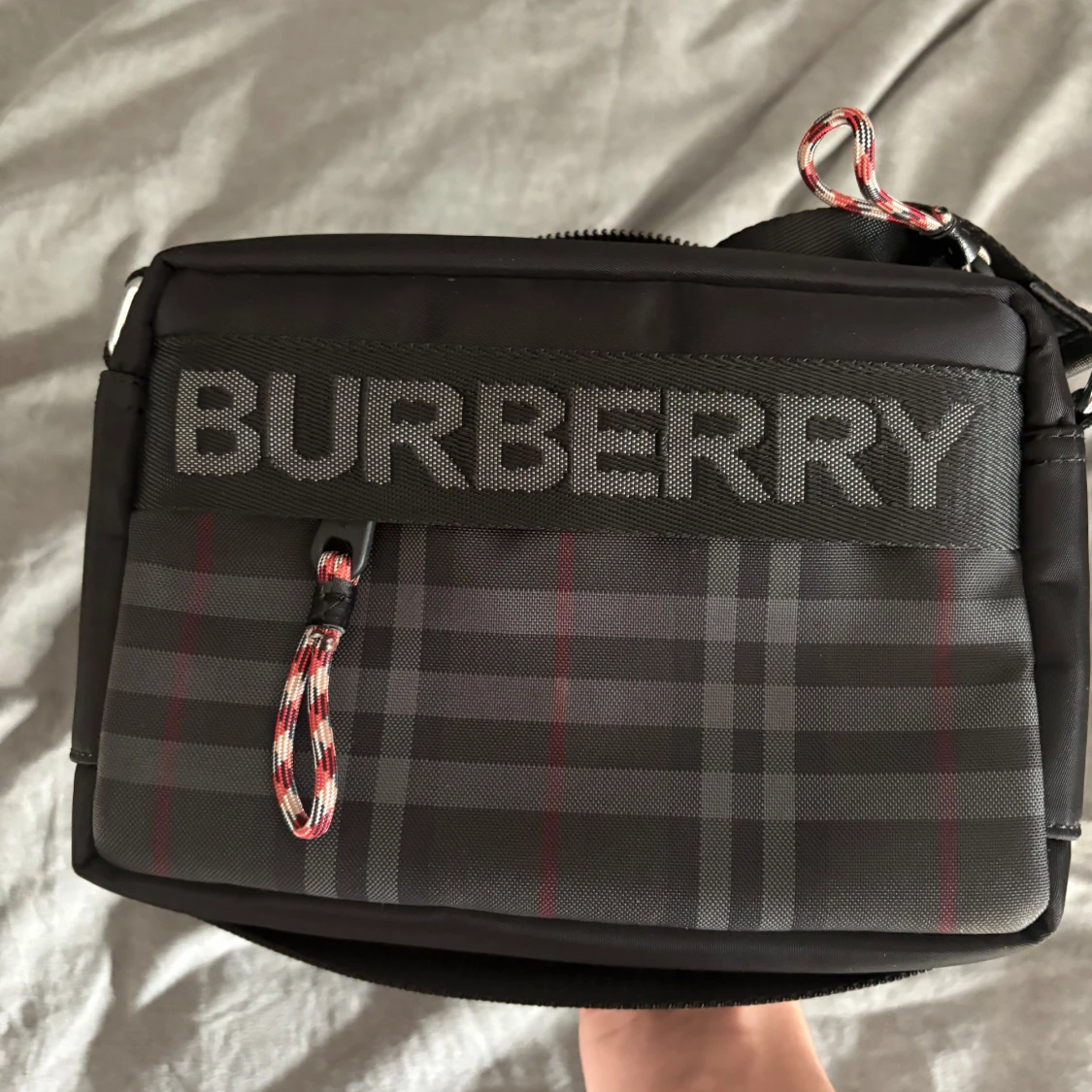Svart axelväska från Burberry - 1