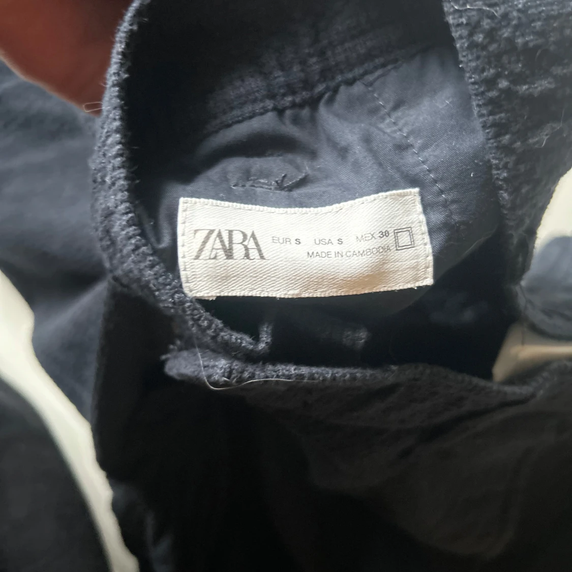 Mörkblå byxor från Zara - 2