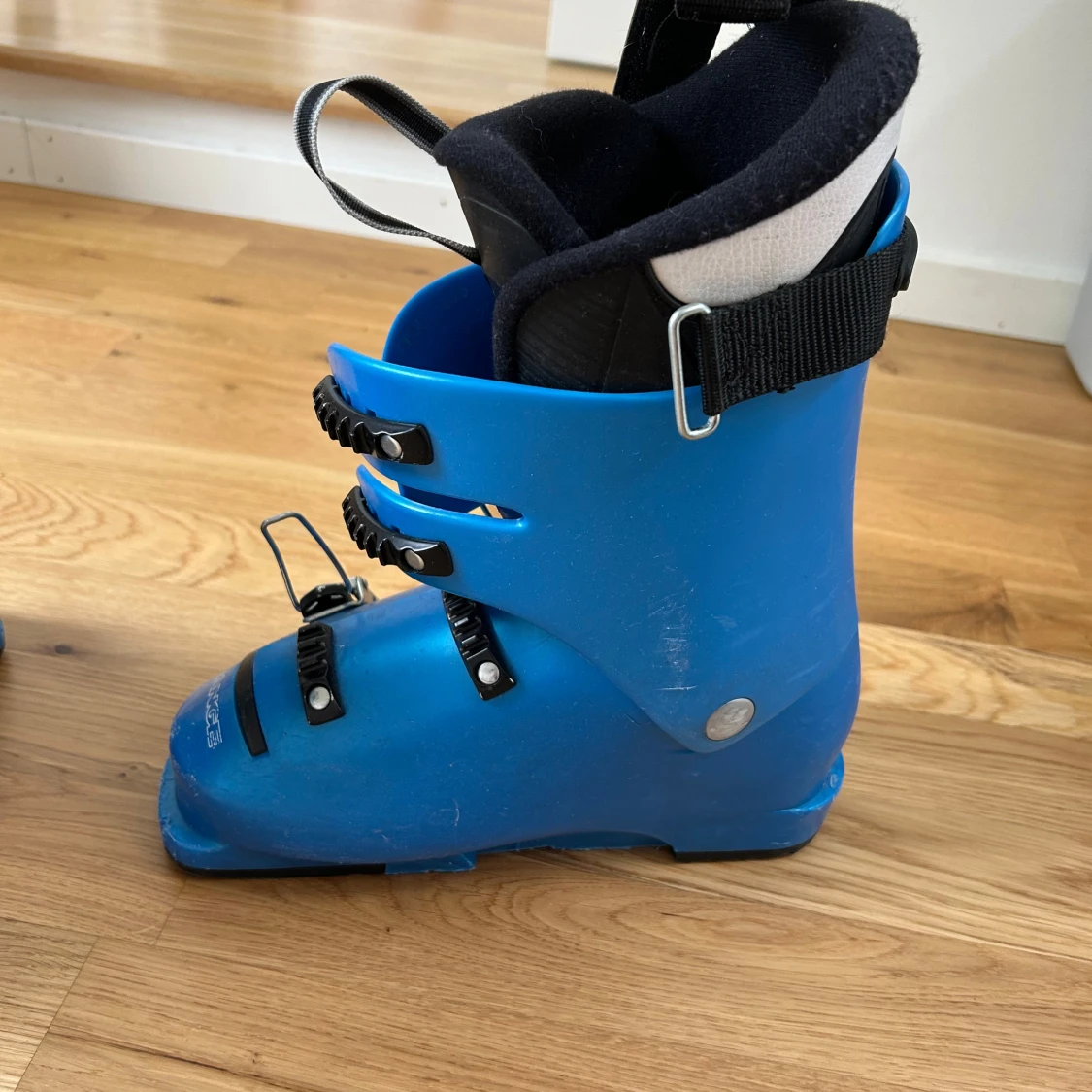 Blåa pjäxor från Lange - 1