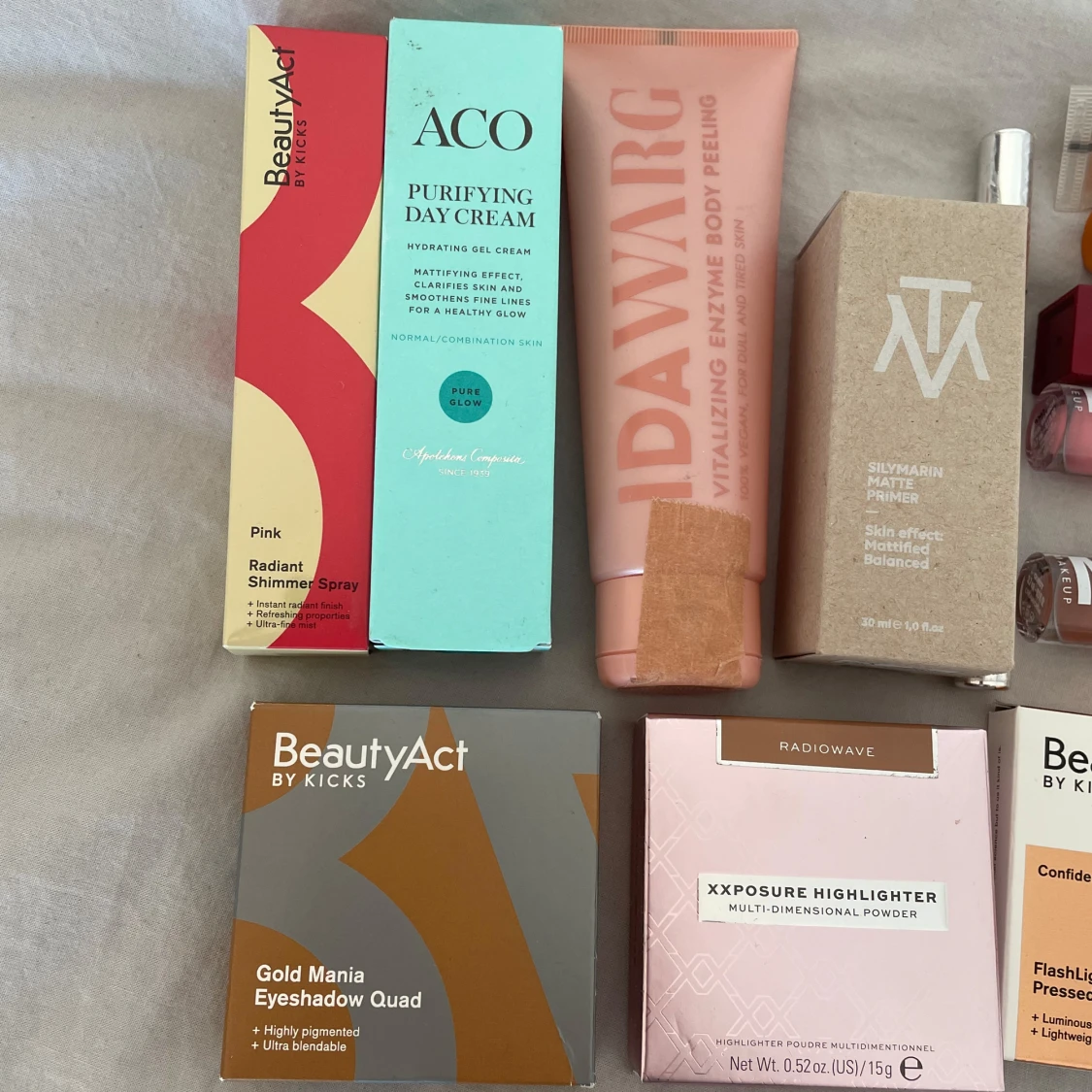 Smink & hudvårds paket  - 1