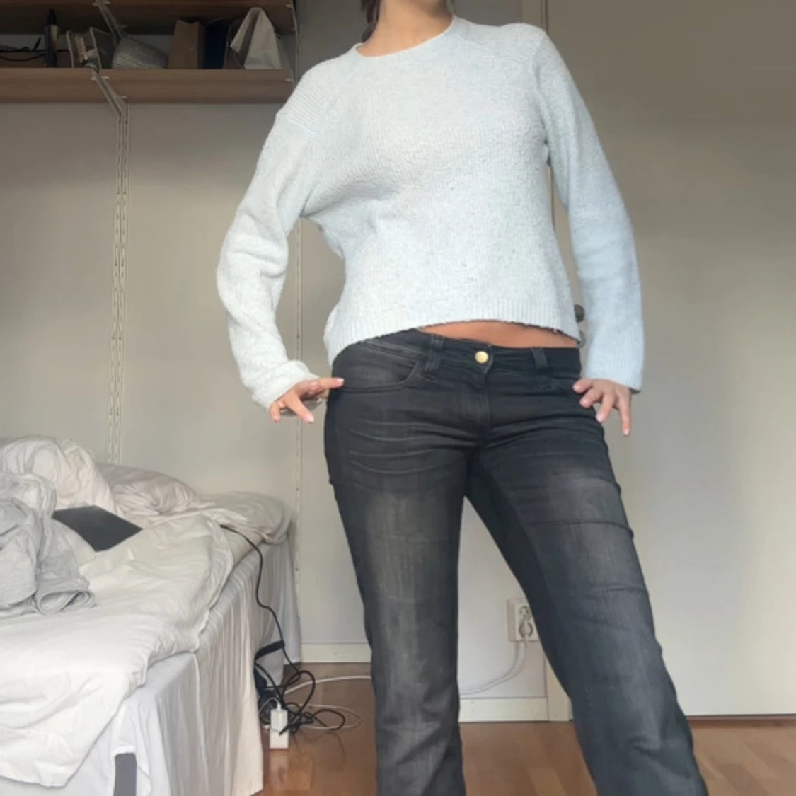 Ljusblå stickad  - 1