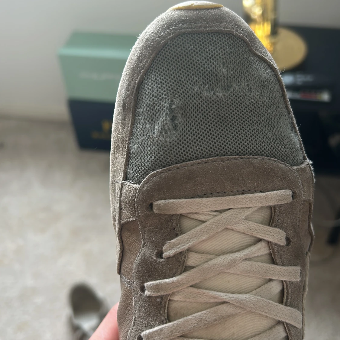 Grå sneakers från Philippe Model - 2