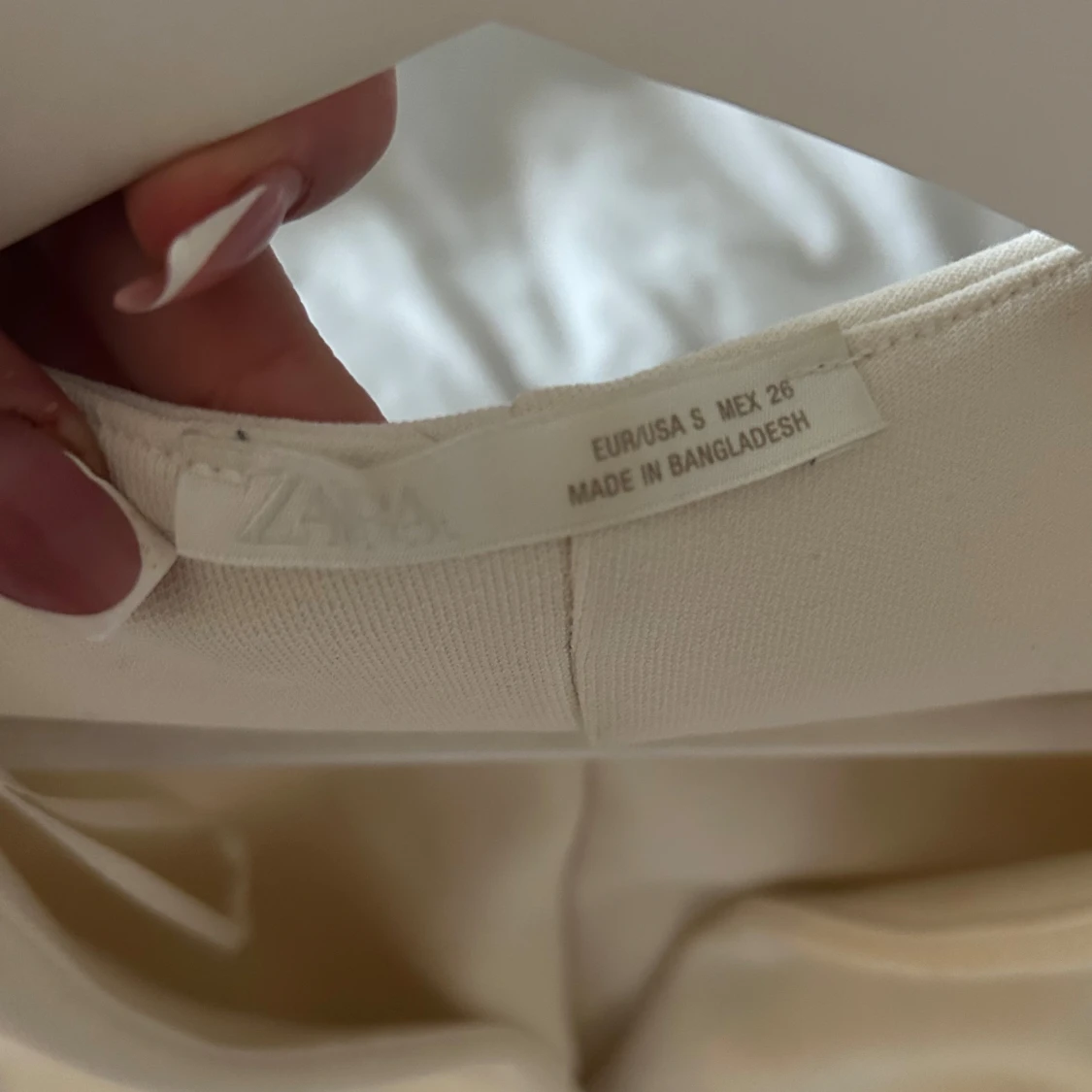 Vit tröja  från Zara med knappar - 1