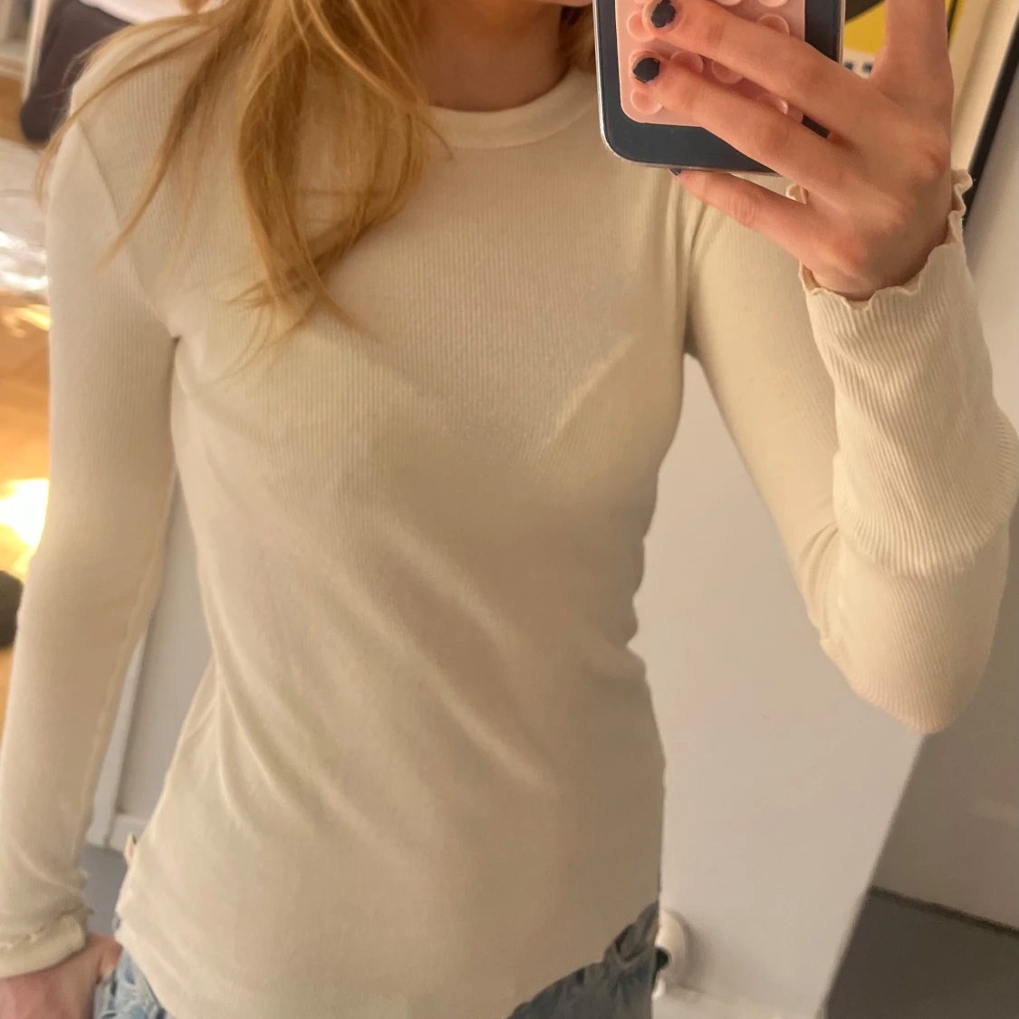 Ribbad beige långärmad tröja