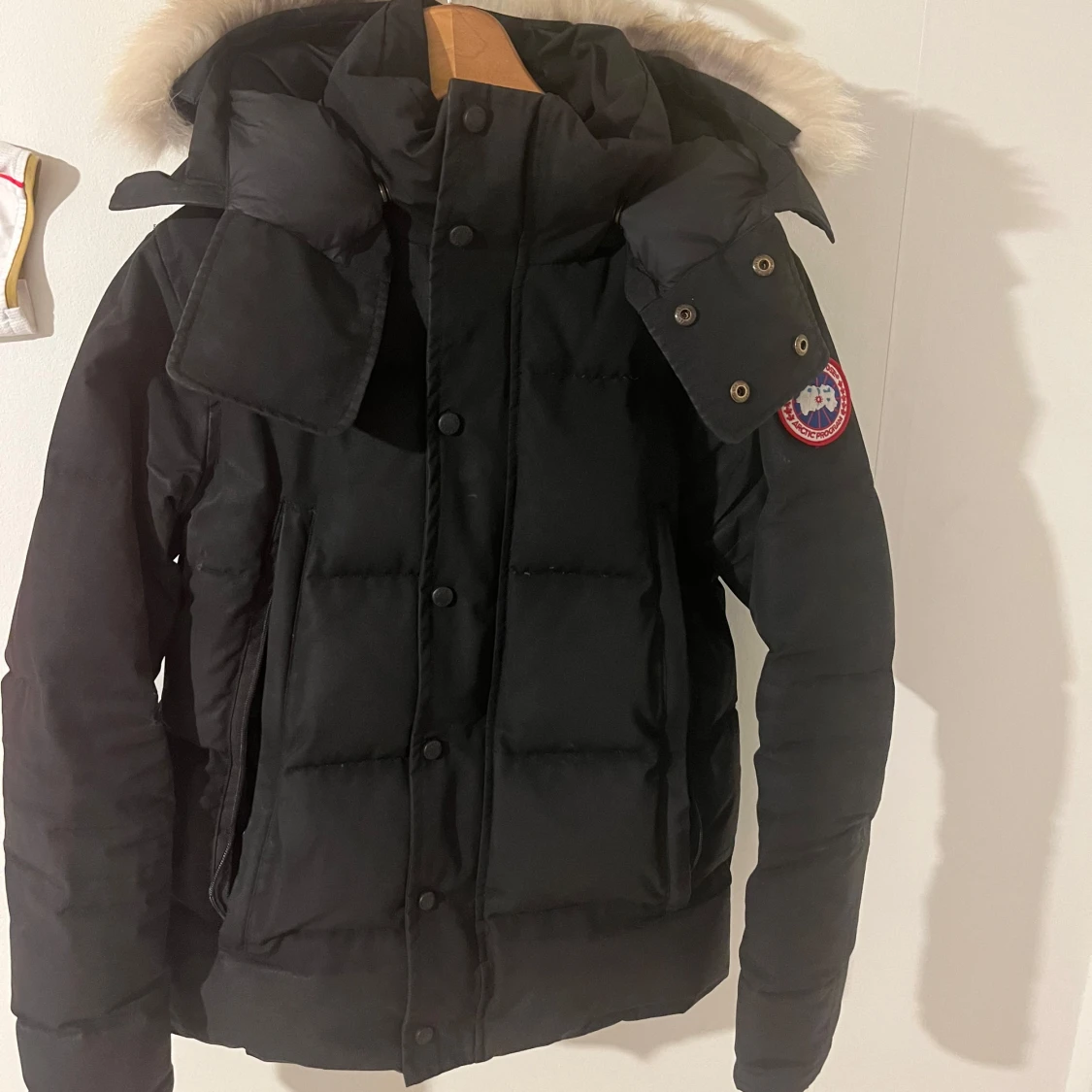 Svart dunjacka från Canada Goose