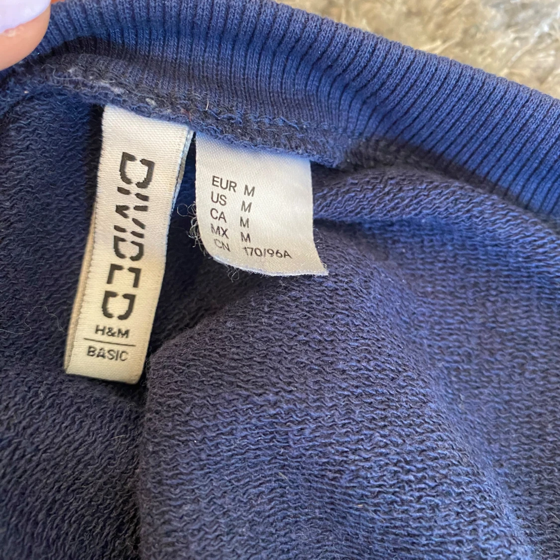 Mörkblå croppad sweatshirt från H&M DIVIDED, Storlek M - 2