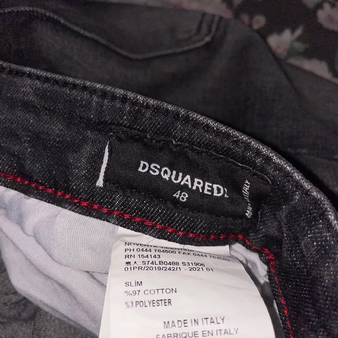 Dsq2 jeansen strl 48  - 2