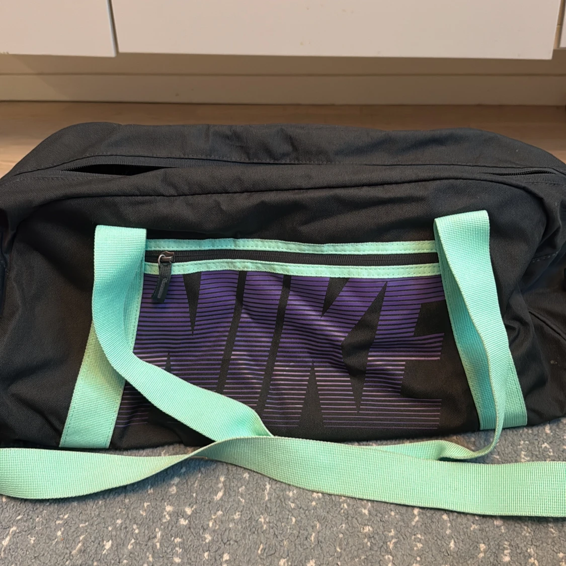 Svart träningsväska från Nike - 1