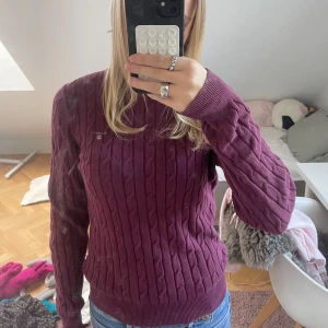 Tröja från gant - Röd tröja från gant, andvänd några gånger men funkar galant!