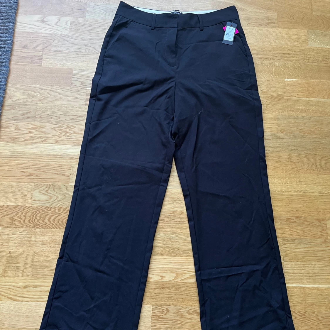 Svarta kostymbyxor från First Class