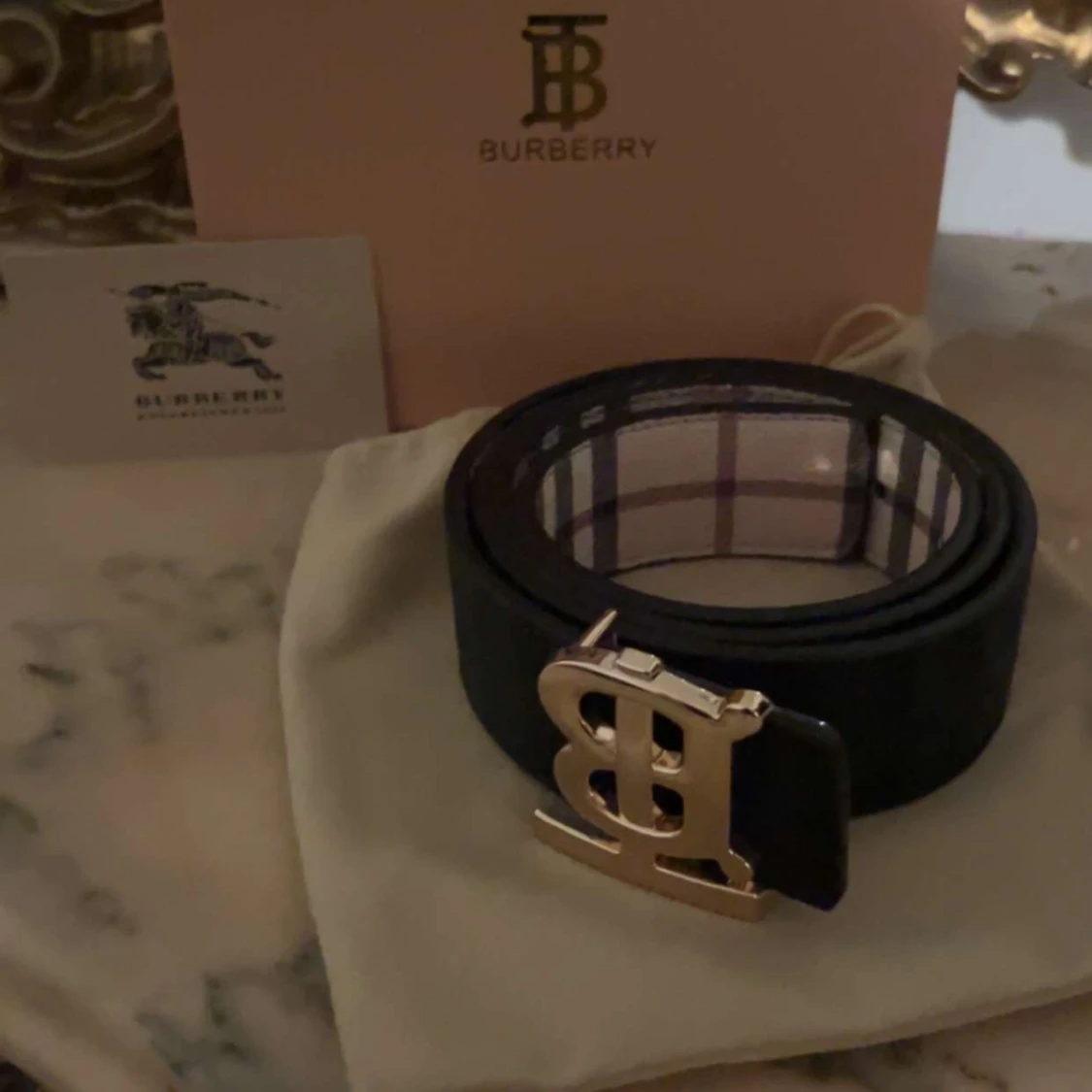 Burberry rutigt bälte med guldspänne - 1