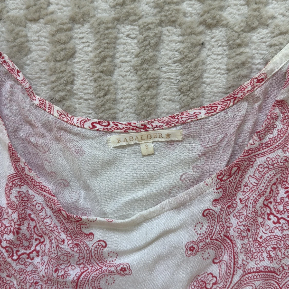Vit och röt blus från Rabalder - 2