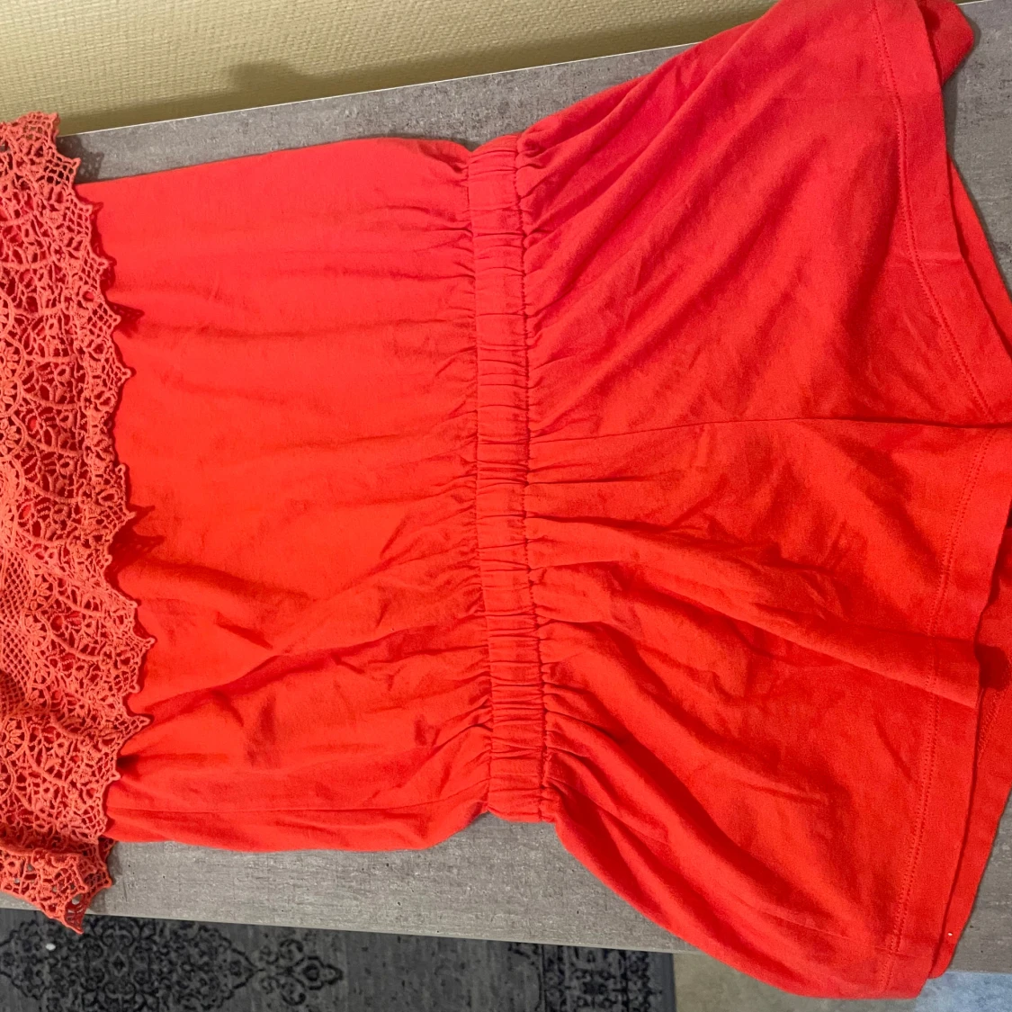 Röd kort jumper från Ellos - 2