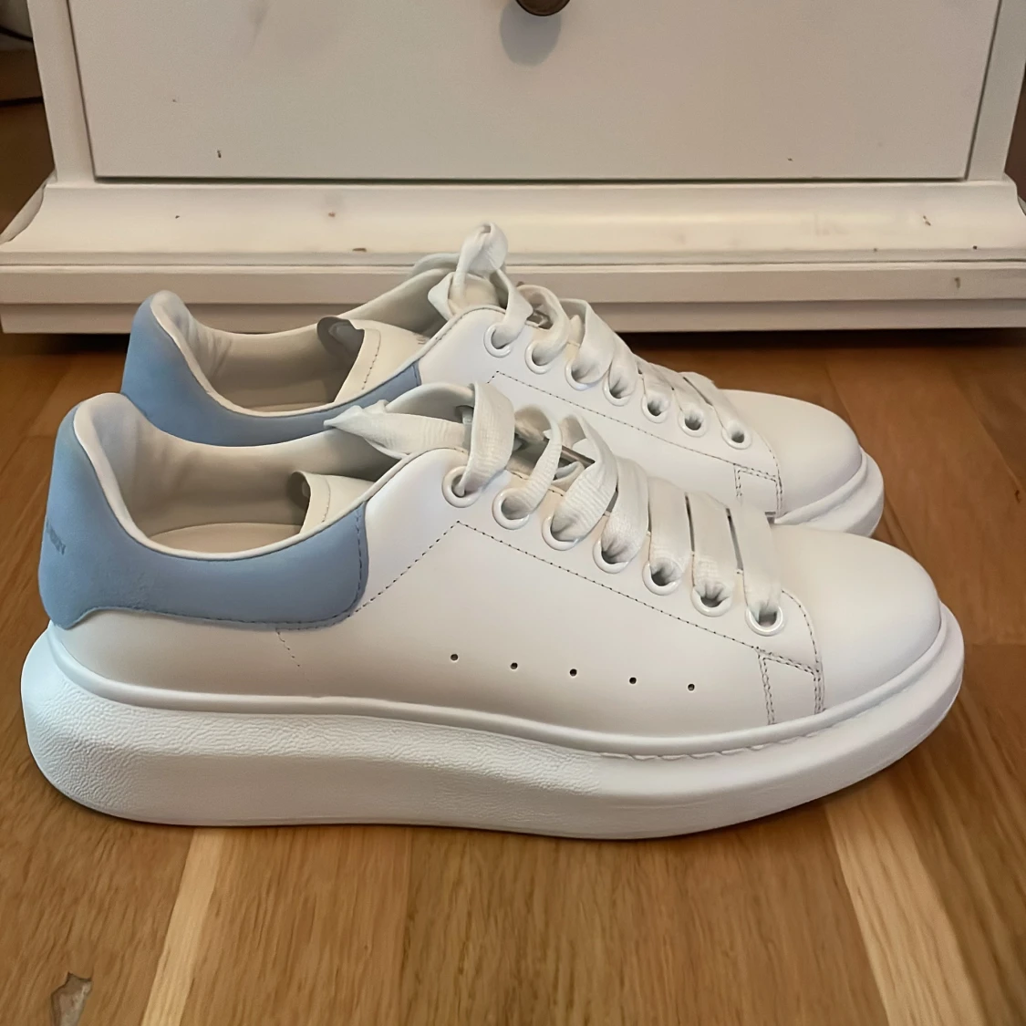 Alexander McQueen vita sneakers - 1