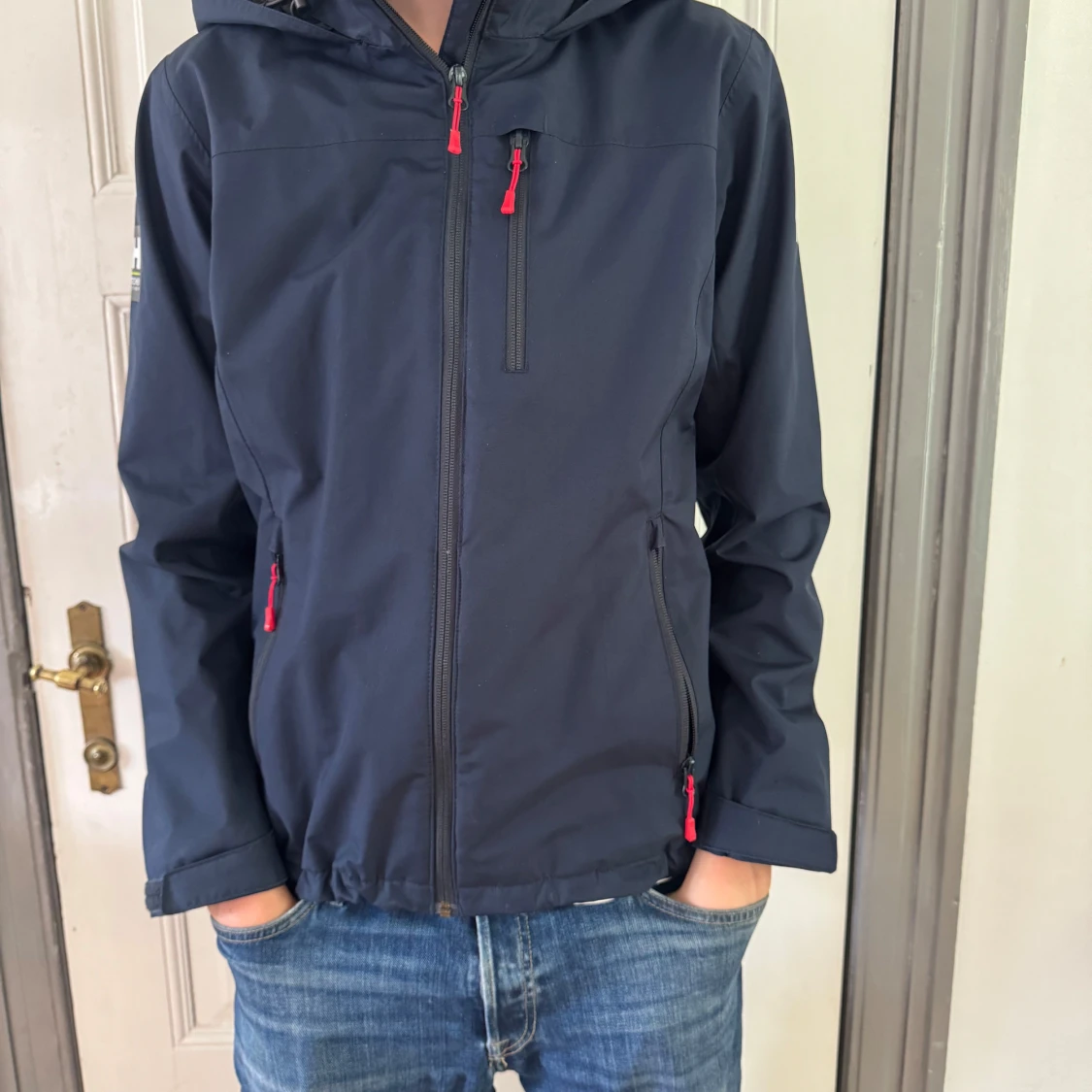 Mörkblå jacka från Helly Hansen