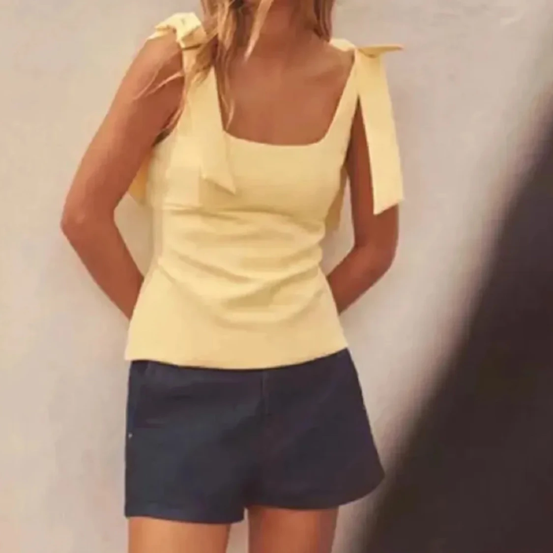 Gul topp från Zara💛