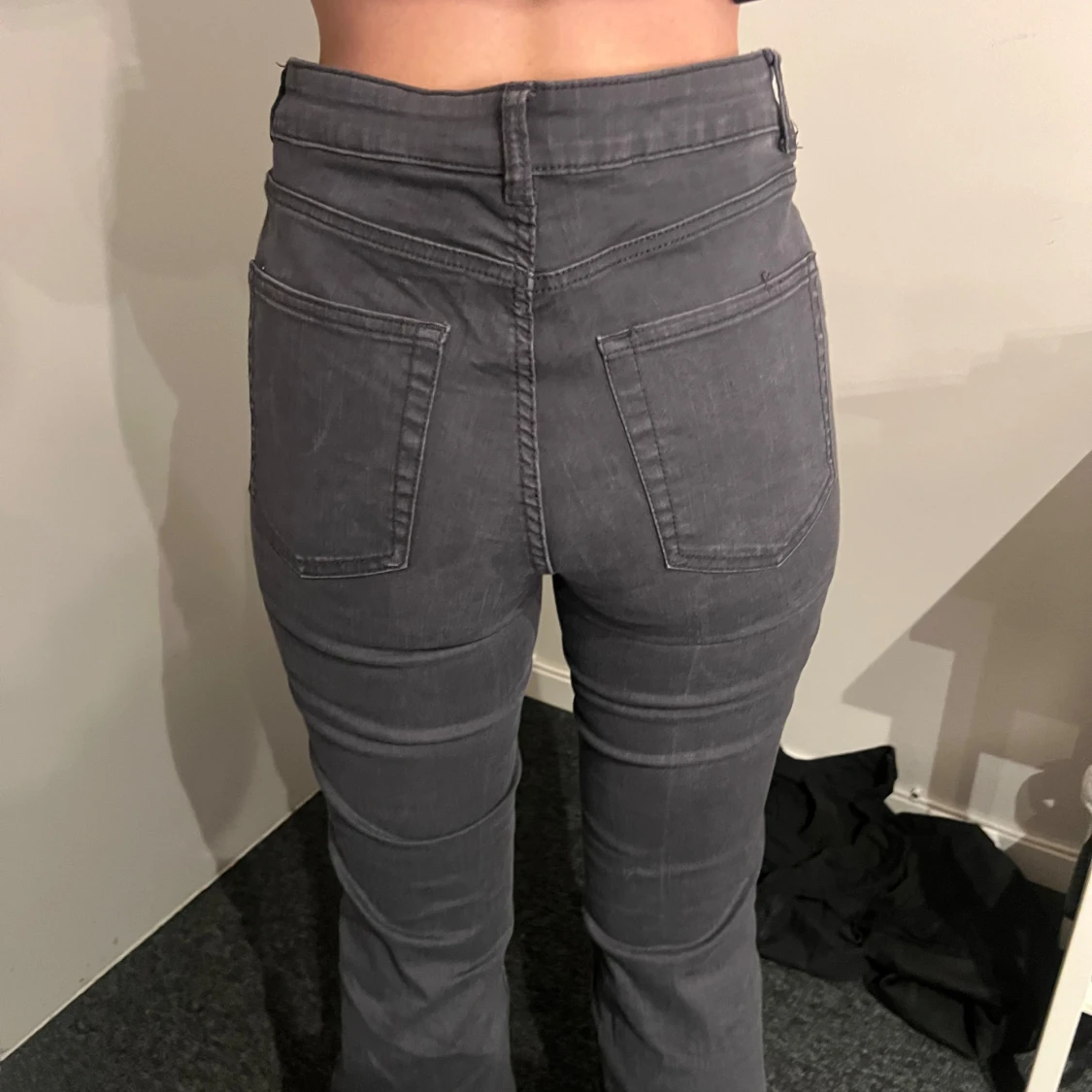 Grå bootcut jeans - 1