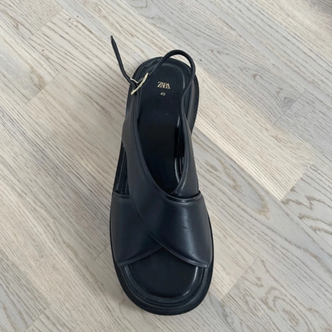 Svarta sandaler från Zara - 1