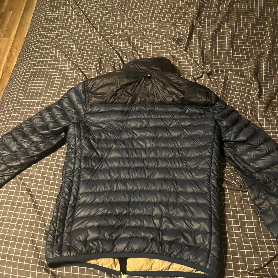 Mörkblå dunjacka från Parajumpers - 1