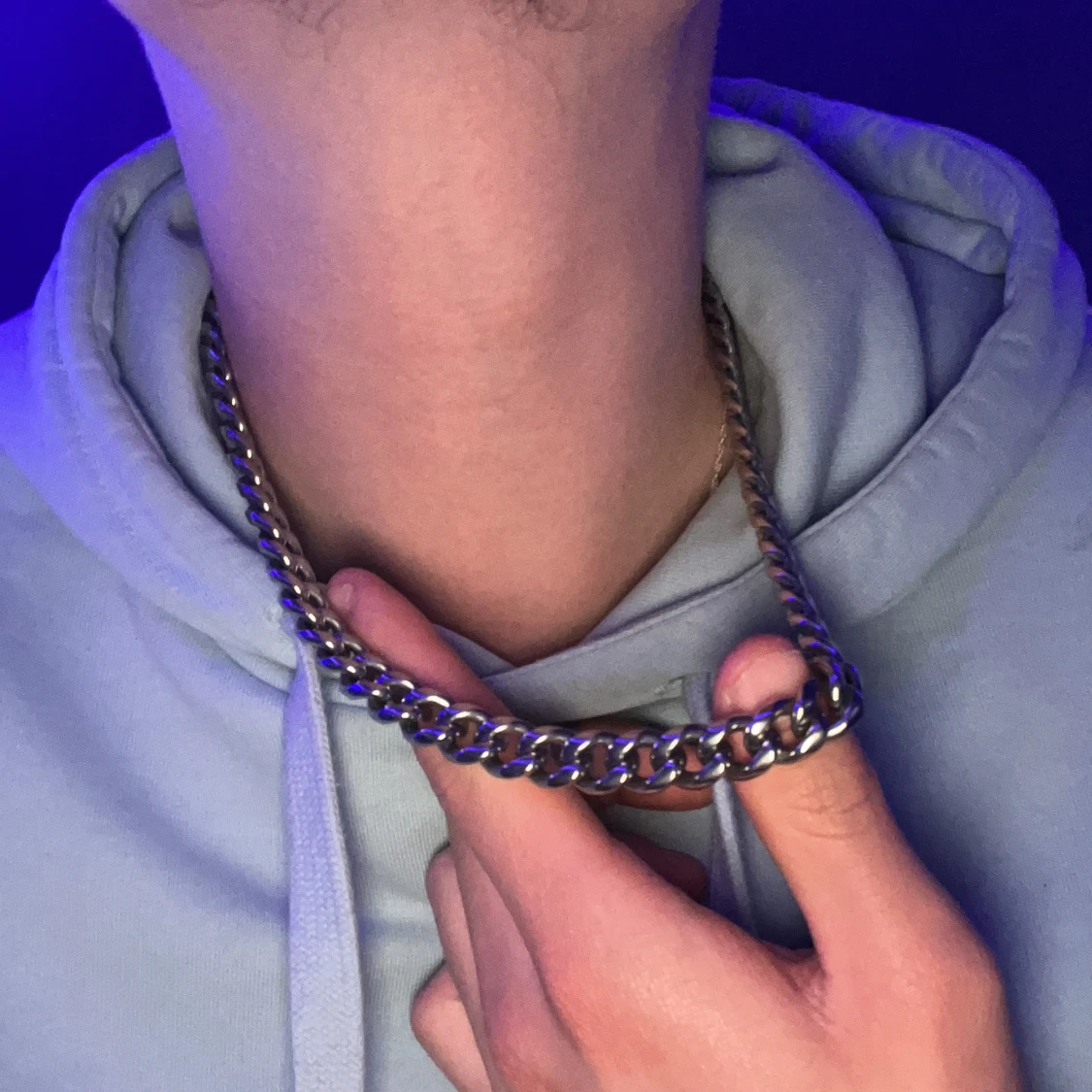 Kedjehalsband i silverfärg