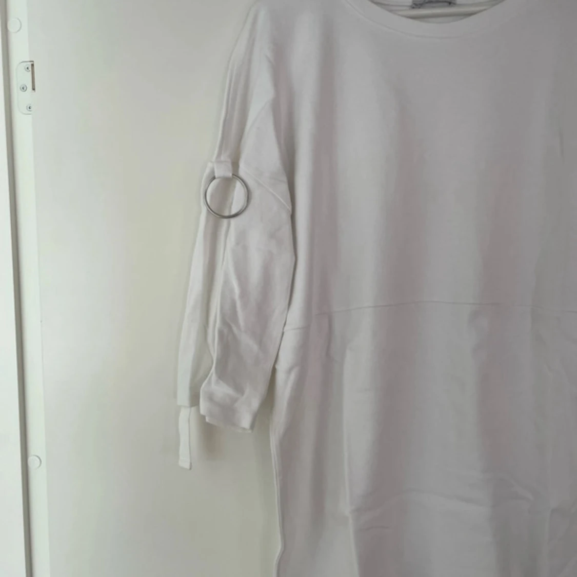 Vit oversize chill klänning från Zara - 1