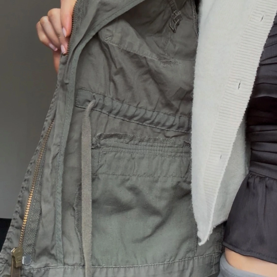 Grå utilityjacka med fickor - 4