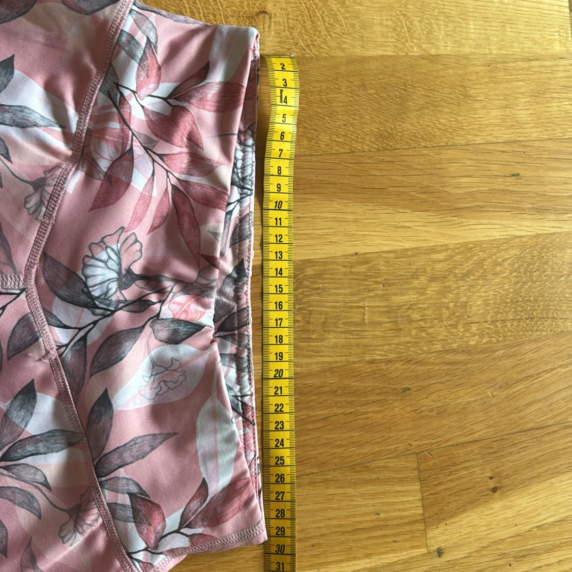 Rosa blommiga träningsbyxor från SOC - 2