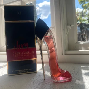 Carolina herrera, Very good girl - Carolina herrera very good girl, 30 ml Helt ny och ej använd❤️