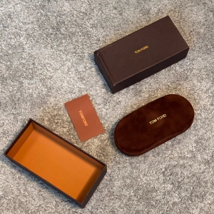 Tom Ford Glasses  - These Tom Ford glasses are brand new and in perfect condition. They are made with high-quality materials. Stylish, easy to wear, and great for any outfit. New price: 3000 kr 