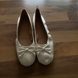 Ballerina skor - Från Zara💗 oanvända💗 nypris 379kr💗